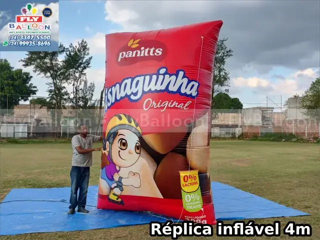 Réplica gigante inflável promocional Panitts Bisnaguinha